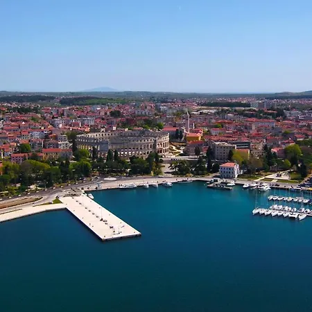 Kalea Center Апартаменти